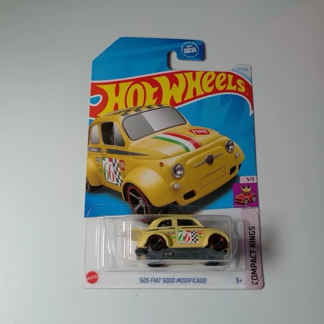 Hot Wheels '60s Fiat 500D Modificato on the card